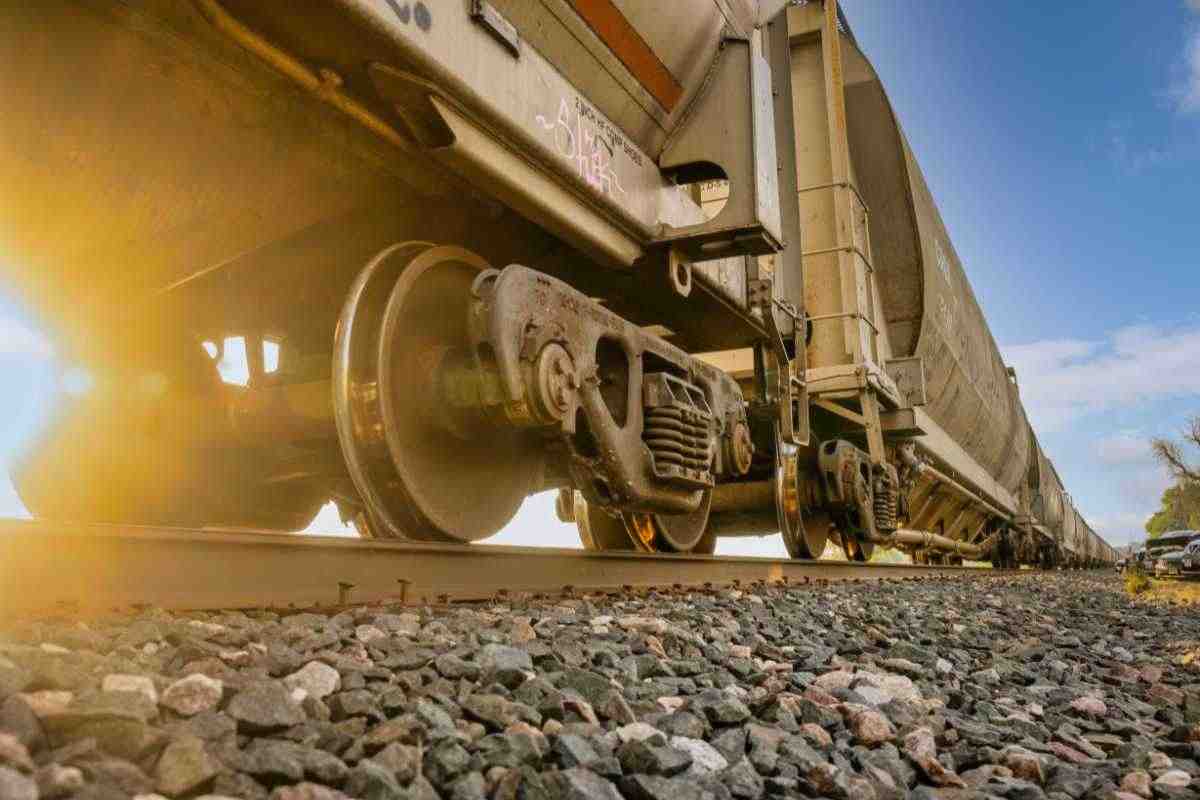 Ferrovia lavoro