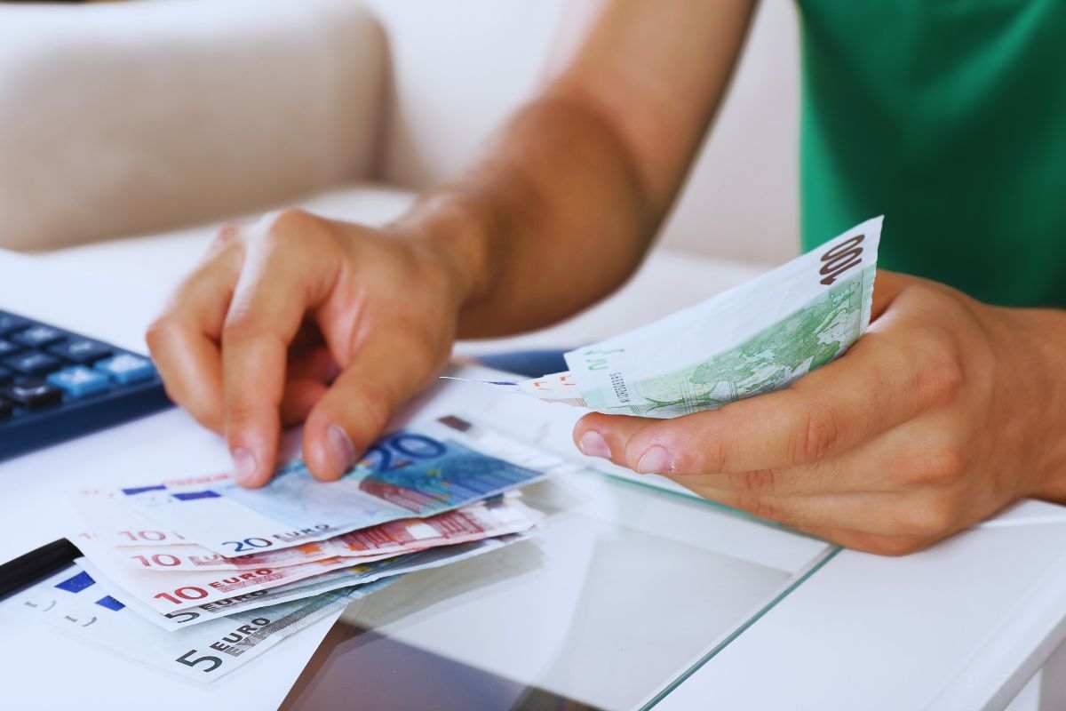mani soldi requisiti per i bonus single