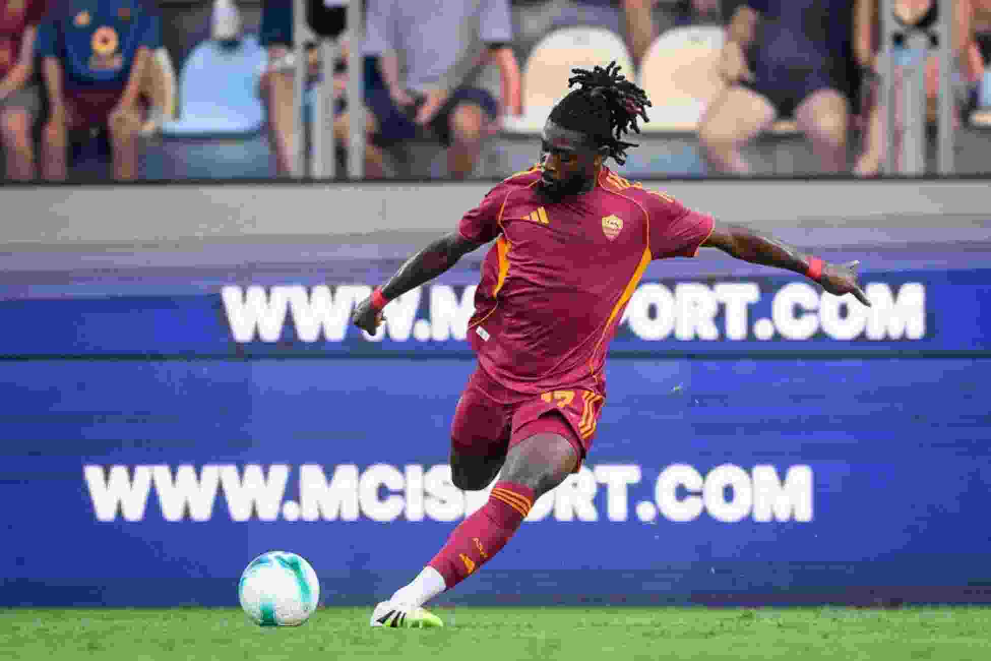 Inter, dopo l'umiliazione in finale anche lo scippo di mercato