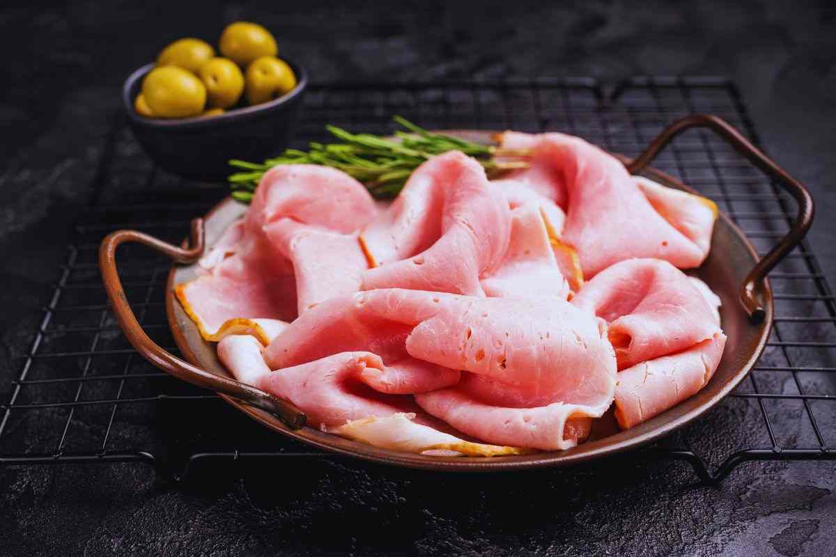 prosciutto cotto: fa davvero bene?